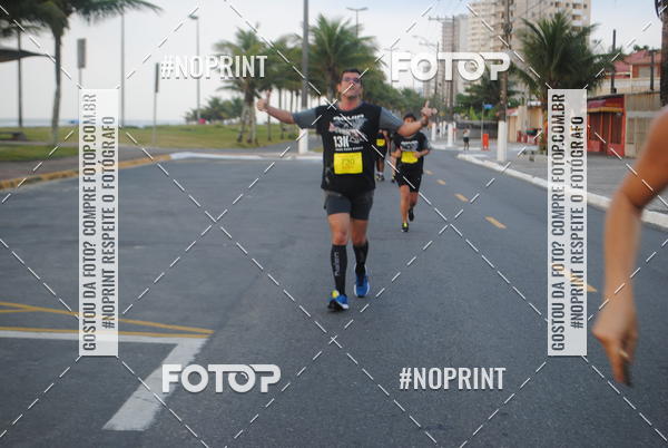 Buy your photos of the eventguia 13K Praia Grande on Fotop