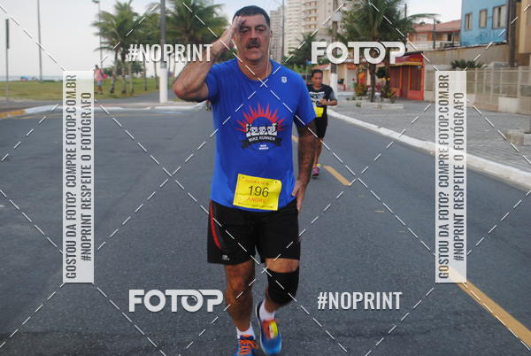 Buy your photos of the eventguia 13K Praia Grande on Fotop
