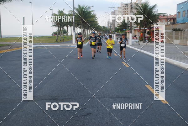 Buy your photos of the eventguia 13K Praia Grande on Fotop