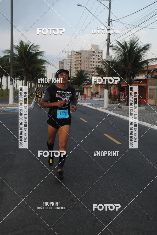 Buy your photos of the eventguia 13K Praia Grande on Fotop