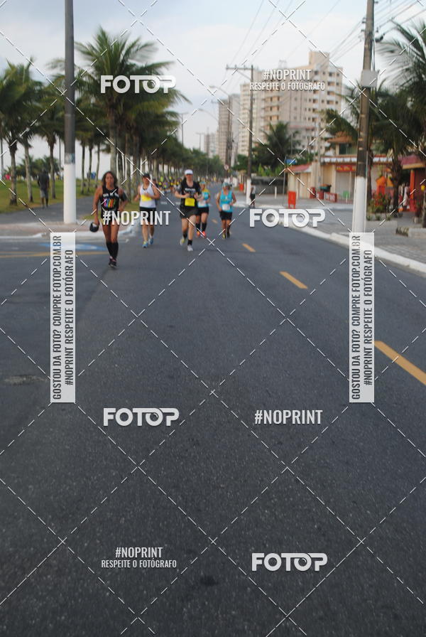 Buy your photos of the eventguia 13K Praia Grande on Fotop