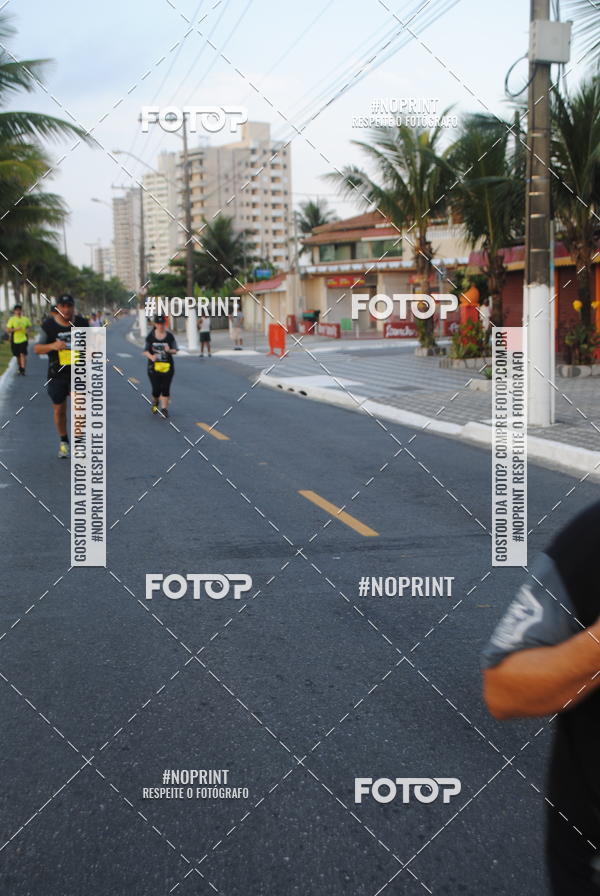 Buy your photos of the eventguia 13K Praia Grande on Fotop
