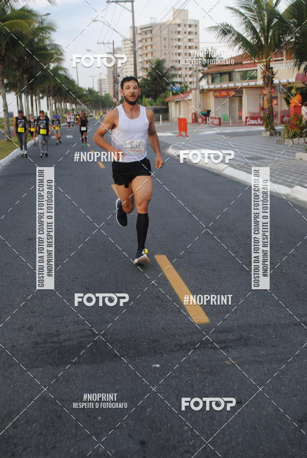 Buy your photos of the eventguia 13K Praia Grande on Fotop