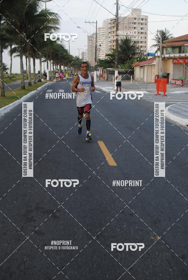 Buy your photos of the eventguia 13K Praia Grande on Fotop