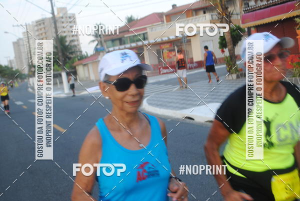 Buy your photos of the eventguia 13K Praia Grande on Fotop