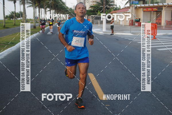 Buy your photos of the eventguia 13K Praia Grande on Fotop