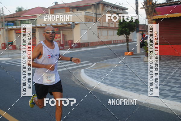 Buy your photos of the eventguia 13K Praia Grande on Fotop