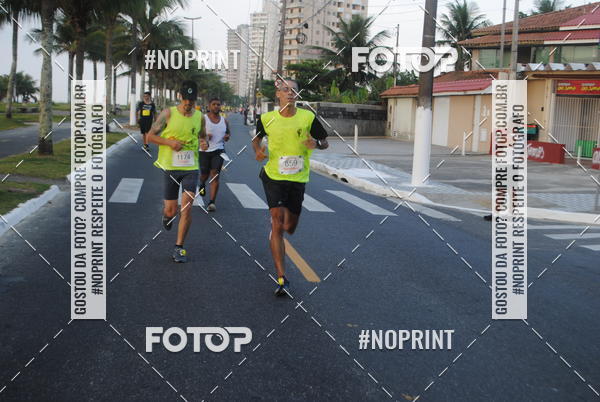 Buy your photos of the eventguia 13K Praia Grande on Fotop