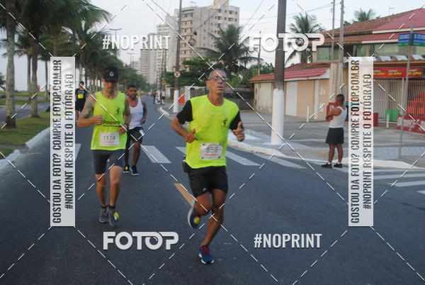 Buy your photos of the eventguia 13K Praia Grande on Fotop