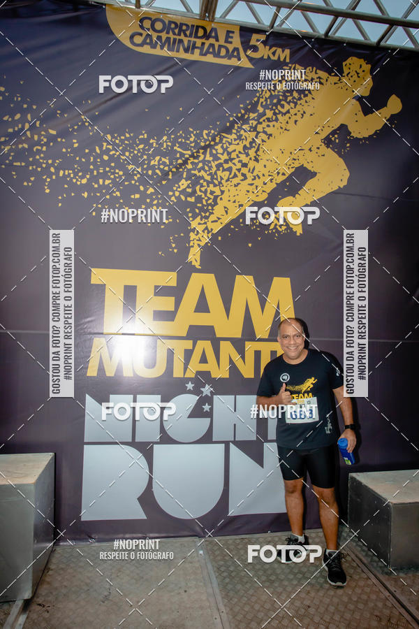 Buy your photos of the eventTEAM MUTANTE NIGHT RUN on Fotop