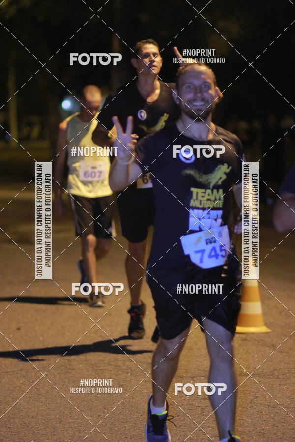 Buy your photos of the eventTEAM MUTANTE NIGHT RUN on Fotop