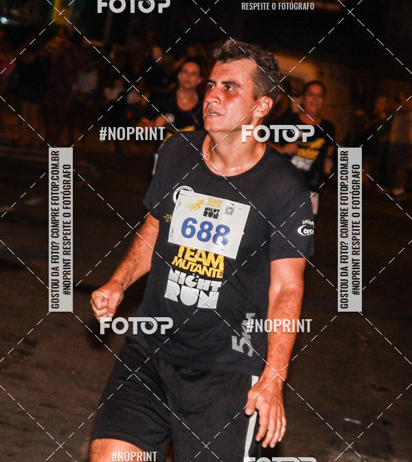 Buy your photos of the eventTEAM MUTANTE NIGHT RUN on Fotop