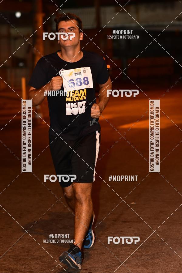 Buy your photos of the eventTEAM MUTANTE NIGHT RUN on Fotop