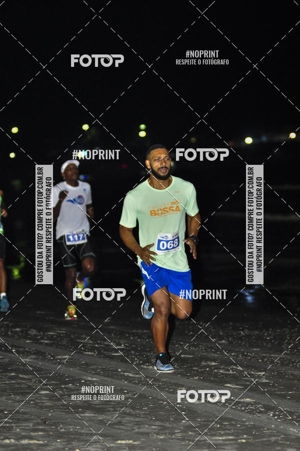 Buy your photos of the eventSummer Night Run - Praia do Forte on Fotop