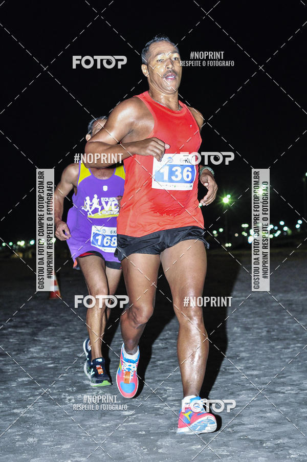 Buy your photos of the eventSummer Night Run - Praia do Forte on Fotop