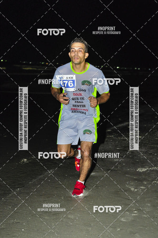 Buy your photos of the eventSummer Night Run - Praia do Forte on Fotop