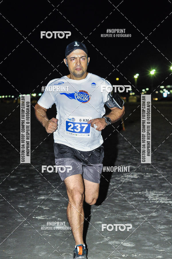 Buy your photos of the eventSummer Night Run - Praia do Forte on Fotop
