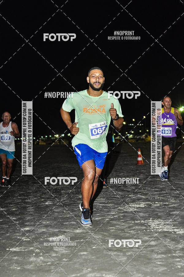 Buy your photos of the eventSummer Night Run - Praia do Forte on Fotop