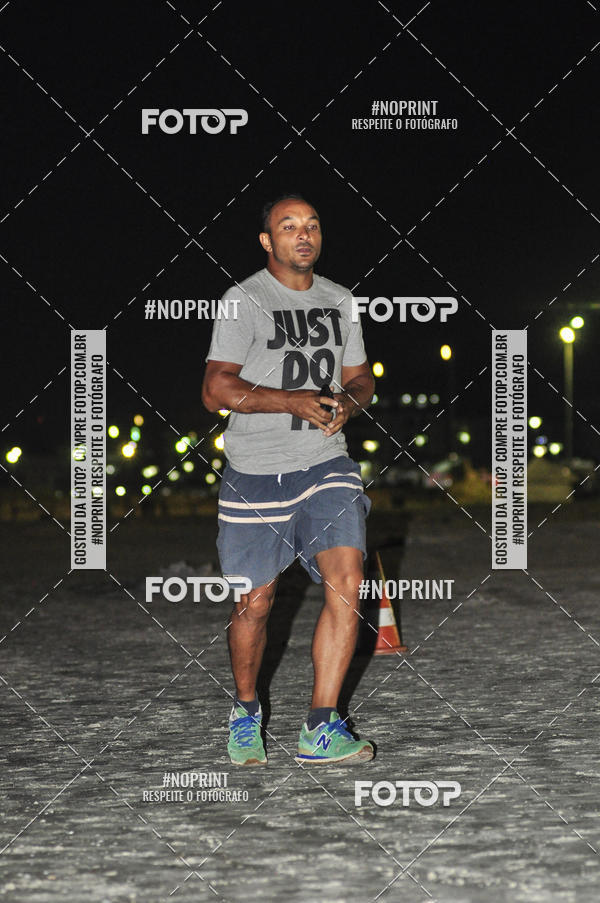 Buy your photos of the eventSummer Night Run - Praia do Forte on Fotop