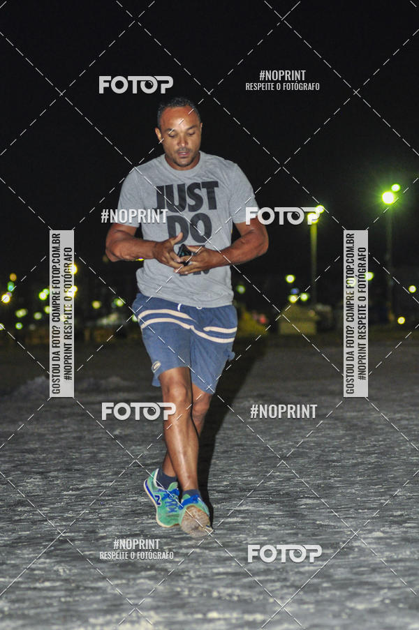 Buy your photos of the eventSummer Night Run - Praia do Forte on Fotop