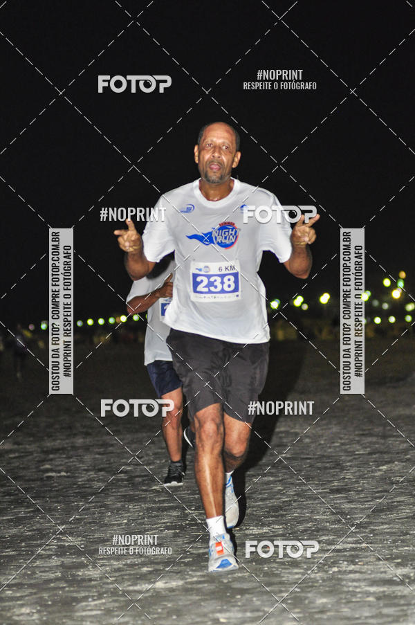 Buy your photos of the eventSummer Night Run - Praia do Forte on Fotop