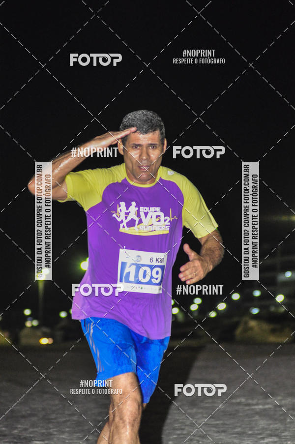 Buy your photos of the eventSummer Night Run - Praia do Forte on Fotop