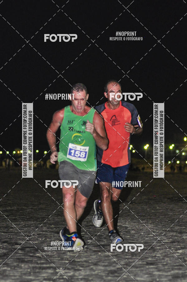 Buy your photos of the eventSummer Night Run - Praia do Forte on Fotop