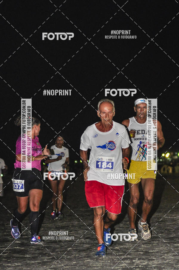 Buy your photos of the eventSummer Night Run - Praia do Forte on Fotop