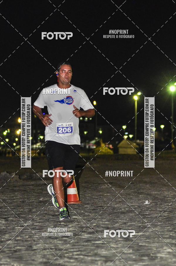 Buy your photos of the eventSummer Night Run - Praia do Forte on Fotop