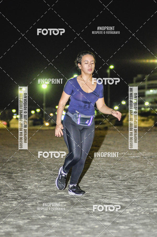 Buy your photos of the eventSummer Night Run - Praia do Forte on Fotop