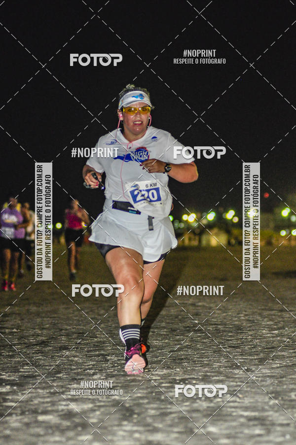 Buy your photos of the eventSummer Night Run - Praia do Forte on Fotop