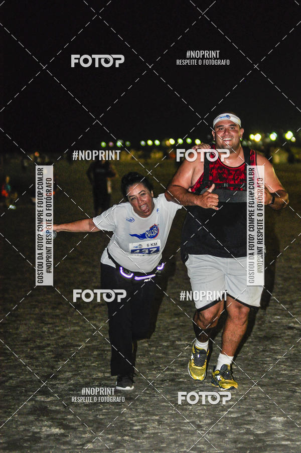 Buy your photos of the eventSummer Night Run - Praia do Forte on Fotop