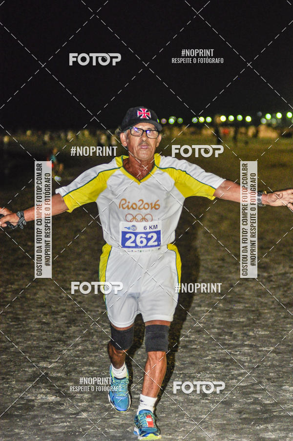 Buy your photos of the eventSummer Night Run - Praia do Forte on Fotop