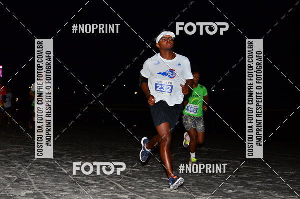 Buy your photos of the eventSummer Night Run - Praia do Forte on Fotop