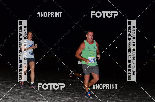Buy your photos of the eventSummer Night Run - Praia do Forte on Fotop