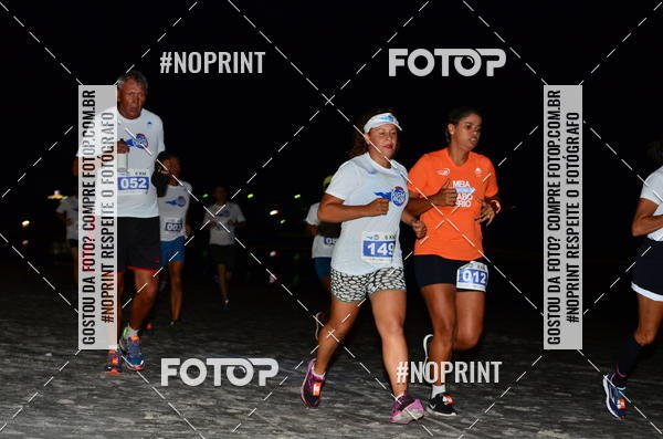Buy your photos of the eventSummer Night Run - Praia do Forte on Fotop