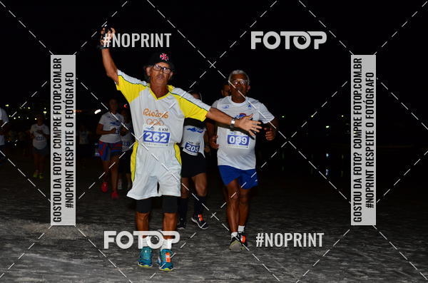 Buy your photos of the eventSummer Night Run - Praia do Forte on Fotop