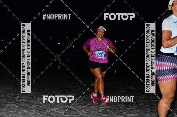 Buy your photos of the eventSummer Night Run - Praia do Forte on Fotop