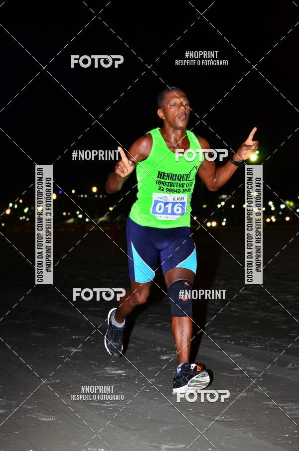 Buy your photos of the eventSummer Night Run - Praia do Forte on Fotop