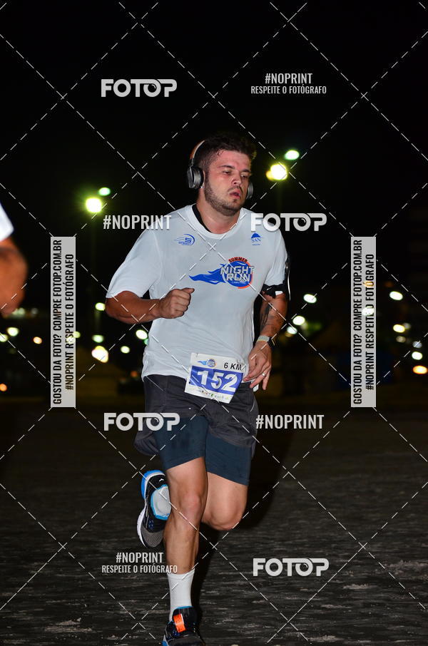 Buy your photos of the eventSummer Night Run - Praia do Forte on Fotop
