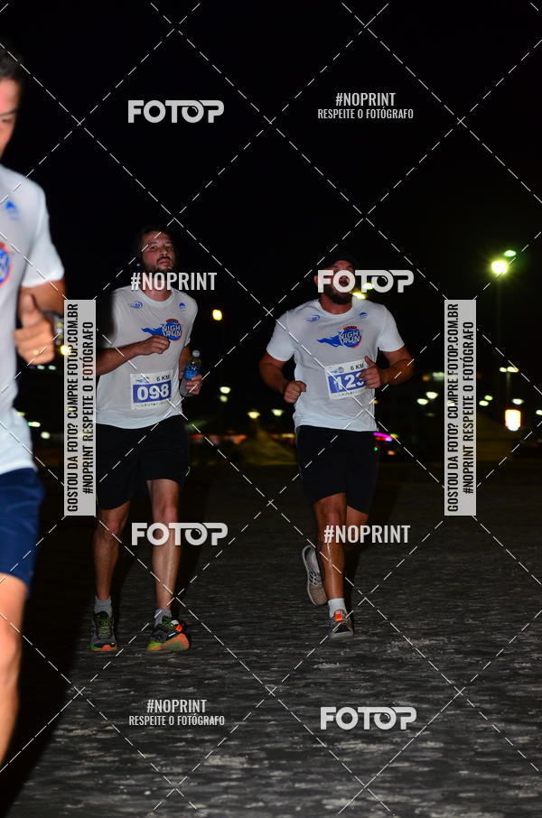 Buy your photos of the eventSummer Night Run - Praia do Forte on Fotop