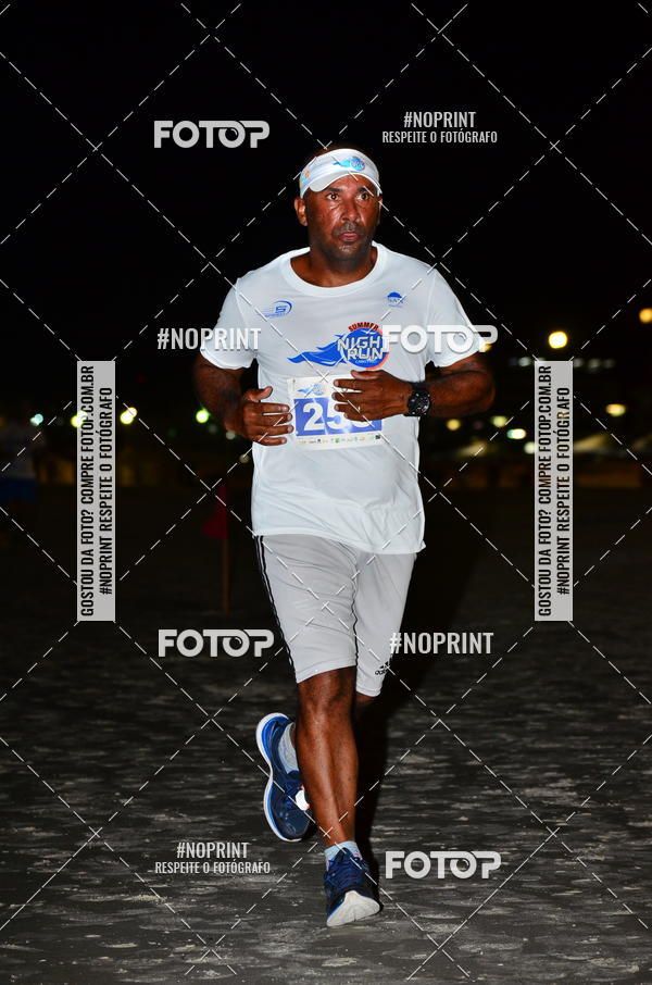 Buy your photos of the eventSummer Night Run - Praia do Forte on Fotop