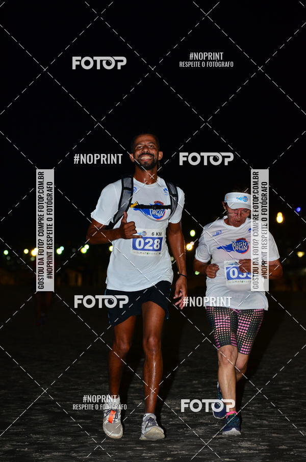 Buy your photos of the eventSummer Night Run - Praia do Forte on Fotop