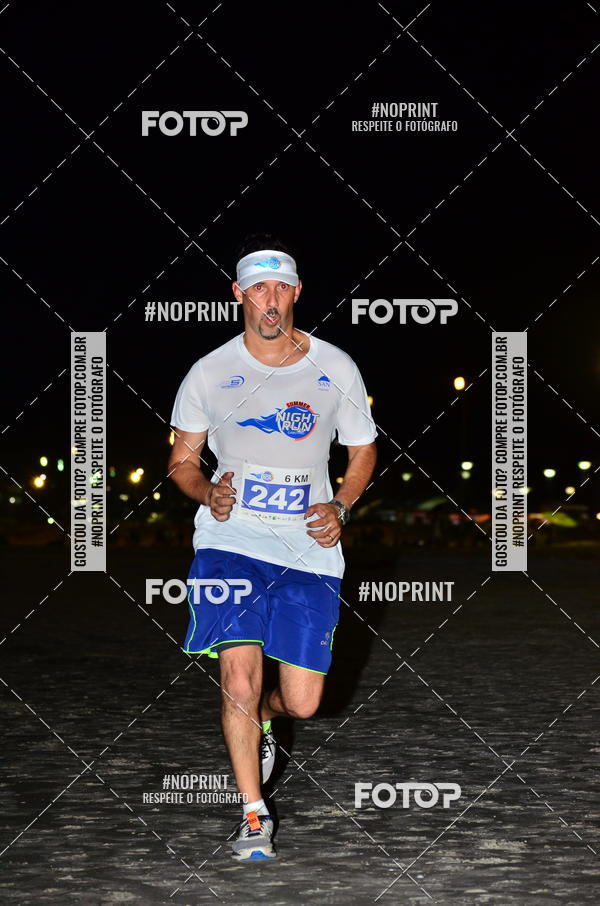 Buy your photos of the eventSummer Night Run - Praia do Forte on Fotop