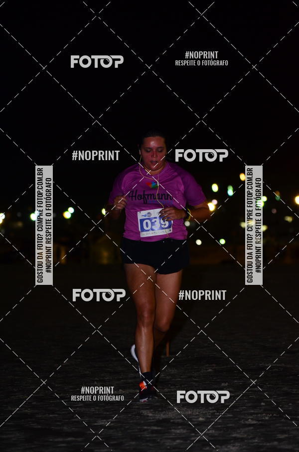 Buy your photos of the eventSummer Night Run - Praia do Forte on Fotop