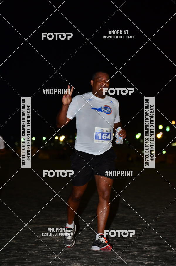 Buy your photos of the eventSummer Night Run - Praia do Forte on Fotop