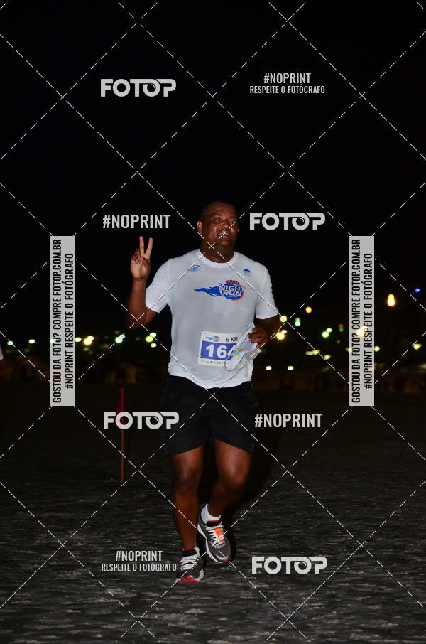 Buy your photos of the eventSummer Night Run - Praia do Forte on Fotop