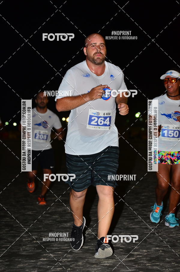 Buy your photos of the eventSummer Night Run - Praia do Forte on Fotop