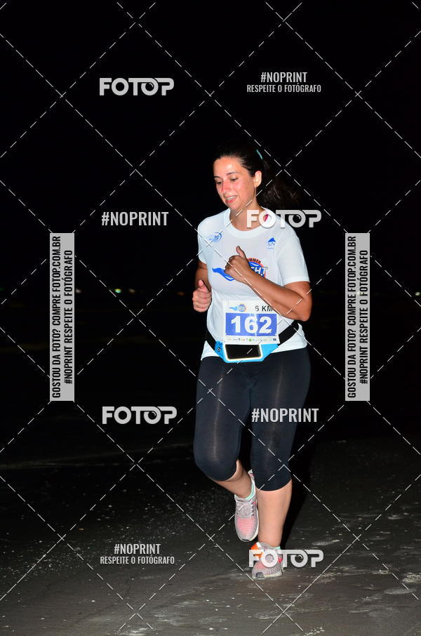 Buy your photos of the eventSummer Night Run - Praia do Forte on Fotop