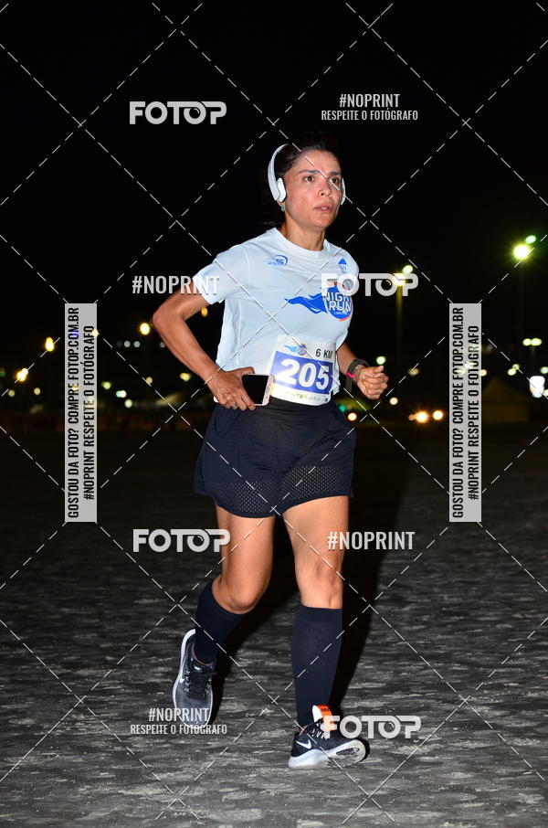 Buy your photos of the eventSummer Night Run - Praia do Forte on Fotop